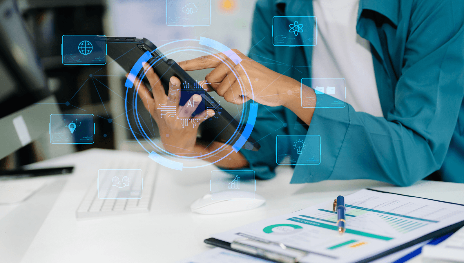 GCC employee using AI literacy e-learning to learn about AI